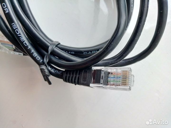 Телефон samsung б.у рабочий с зарядкой, кабели