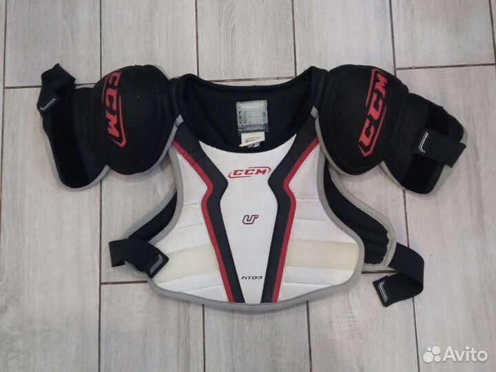 Нагрудник хоккейный ccm