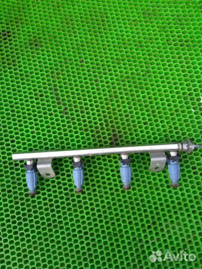 Топливная рампа Hyundai Solaris G4FC 2011