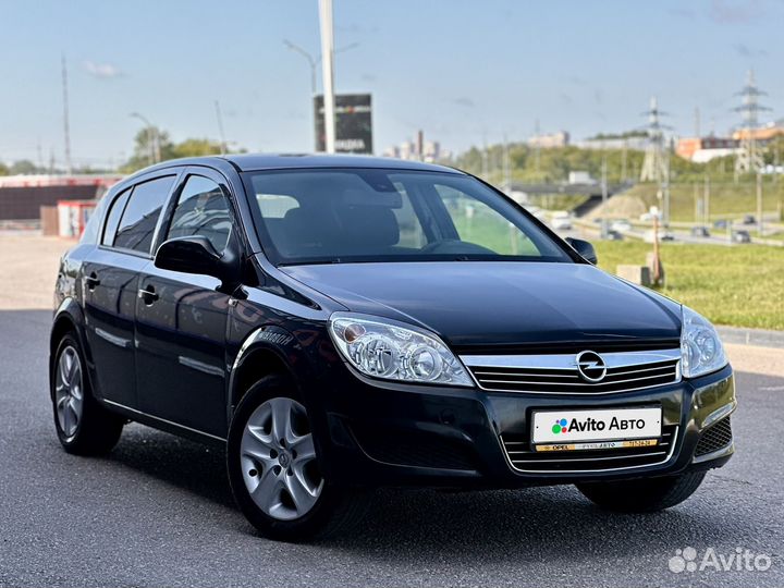 Opel Astra 1.6 МТ, 2012, 97 000 км