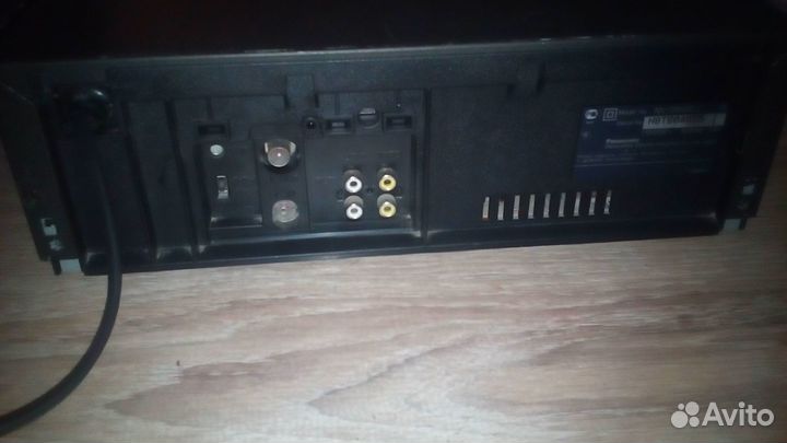 Видеоплеер пишущий Panasonic NV-SR55 нерабочий