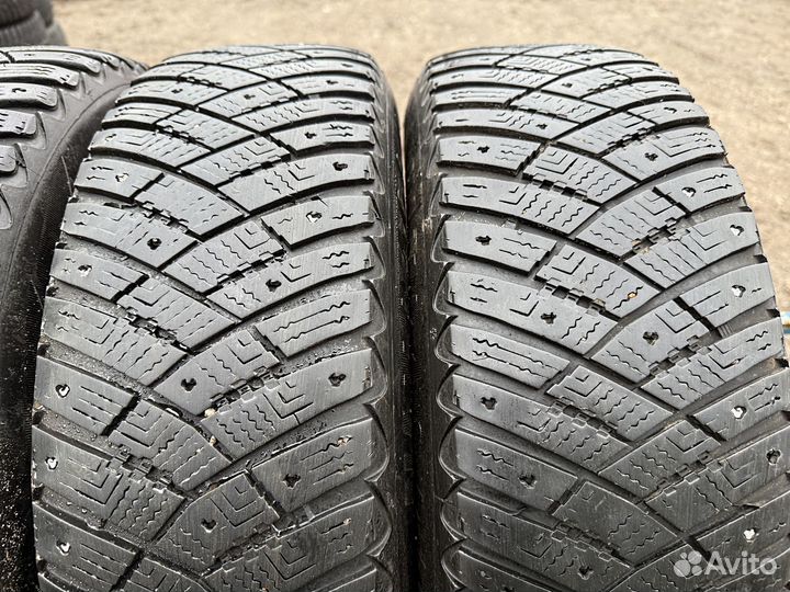 Goodyear Ultragrip Ice Arctic 185/65 R15 88T