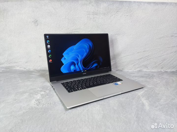 Huawei MateBook 15 Intel Core I5 1135G7 8/512