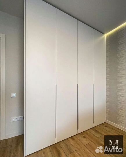 Шкаф распашной с фрезеровкой