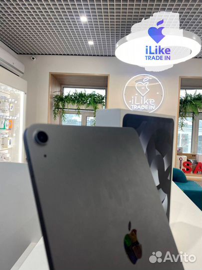 iPad Air 5 64 Гб wi-fi Серый космос Б/у