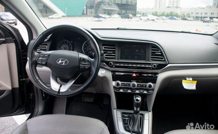 Hyundai Elantra 2.0 AT, 2019, 81 442 км