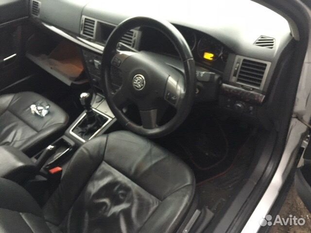 Разбор на запчасти Opel Signum