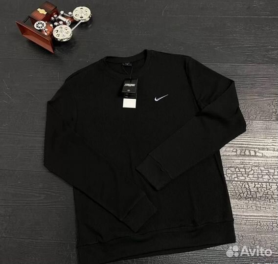 Лонгслив Nike