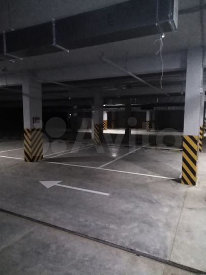 Машиноместо, 15 м²