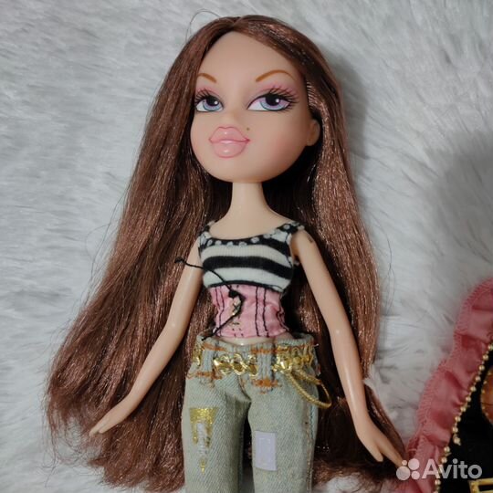 Кукла Bratz Charli Pampered Pupz