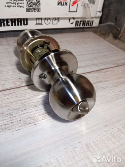 Ручка дверная межкомнатная