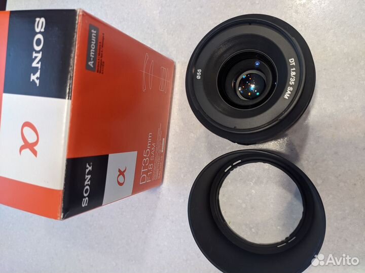 Объектив Sony DT 35mm f/1.8 SAM (SAL35F18)