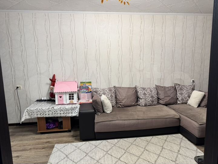 2-к. квартира, 42,6 м², 1/9 эт.