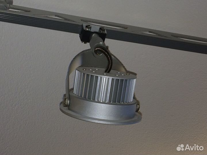 Интерьерный Светодиодный светильник на треке - 6 м