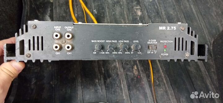 Сабвуфер и усилитель с проводами(полный комплект)