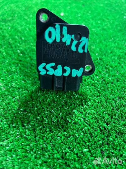 Датчик расхода воздуха Toyota Probox NCP55 1NZ-FE