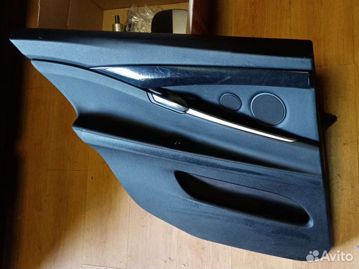 Обшивка задней левой двери BMW X5 F 15