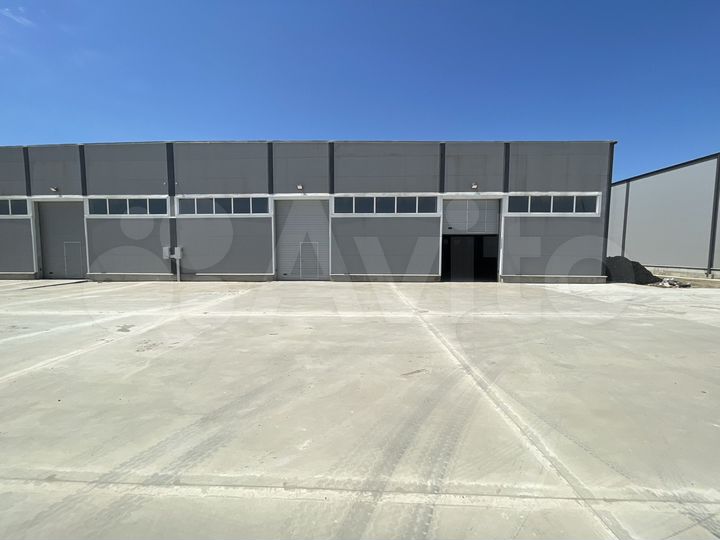 Склады 2 по 2250. Всего 4500 м²