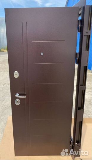 Дверь входная металлическая