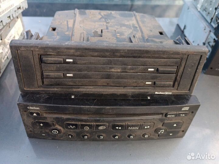 Магнитола штатная для Peugeot Citroen Renault