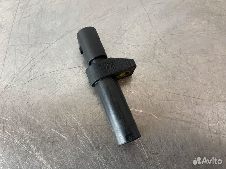 Датчик коленвала Mercedes C-Class W203 OM646 2.2