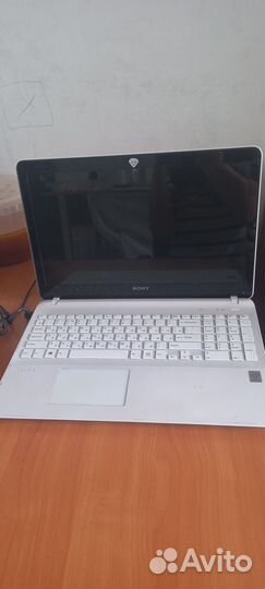 Ноутбук sony vaio svf