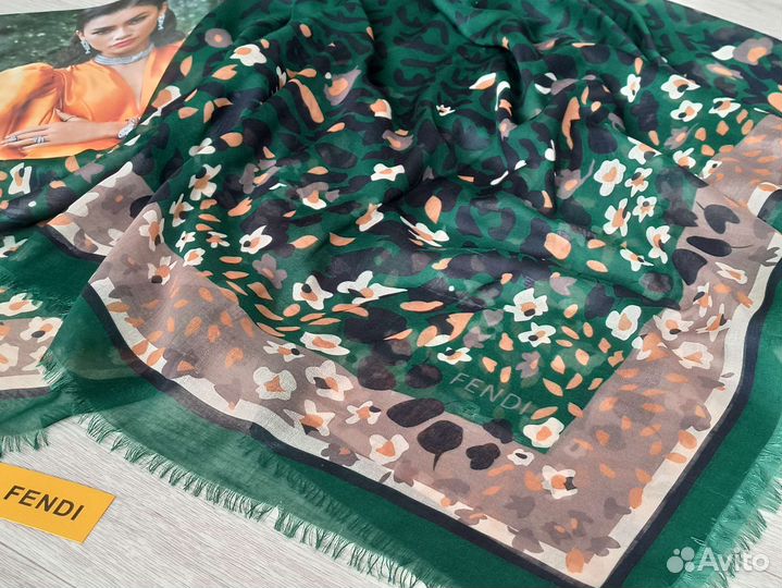 Платок Батист Модал Fendi лёгкий зелёный новый
