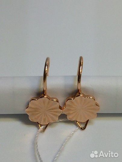 Золотые серьги