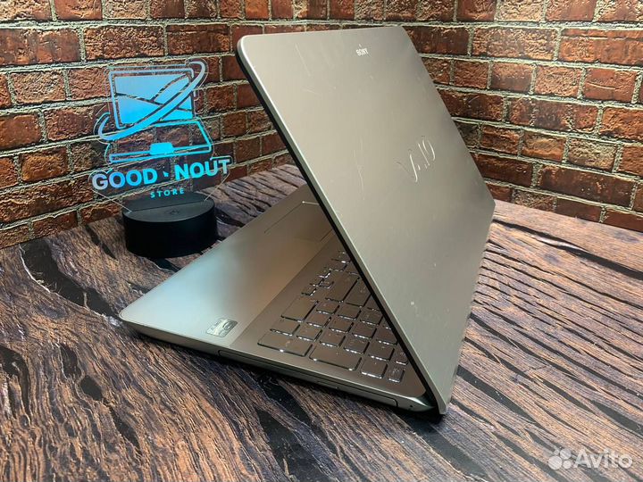 Топовый Sony i7 GeForce 4GB Full HD подсветка