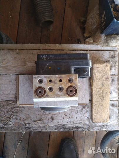 Насос ABS Mitsubishi L200