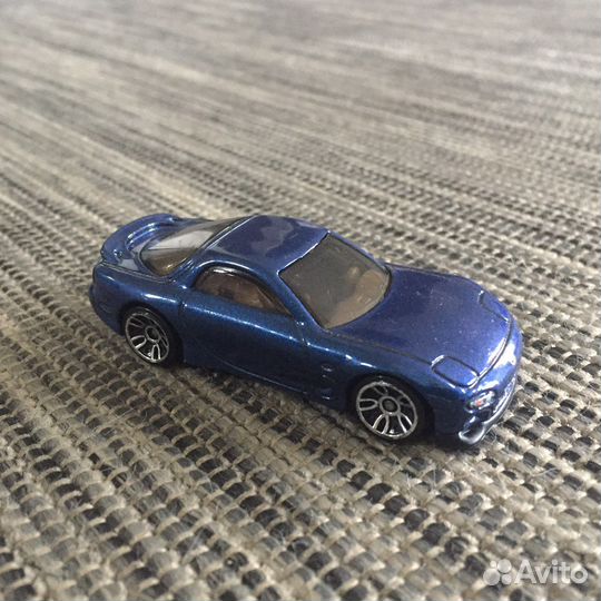 Машинки hot wheels