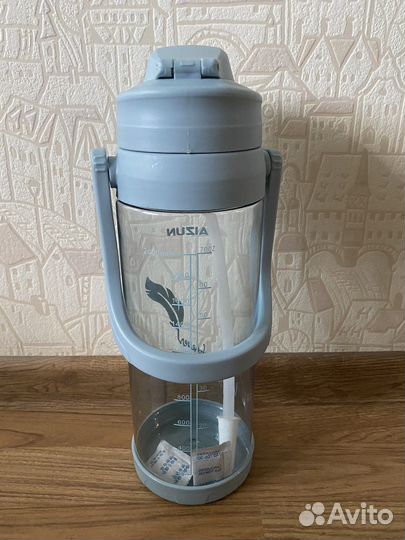 Спортивная бутылка для воды 2 л