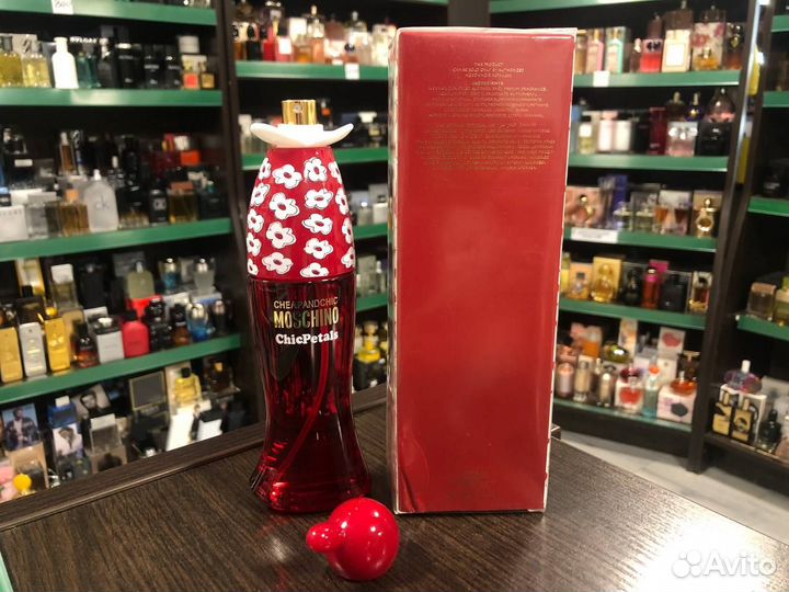 Духи Moschino Cheap & Chic Chic Petals Москино