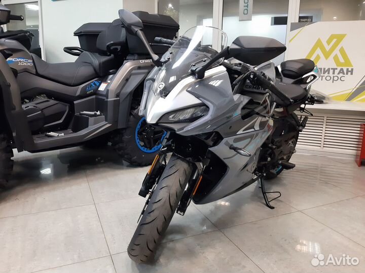 Мотоцикл Cfmoto 300 SR (ABS) б/у