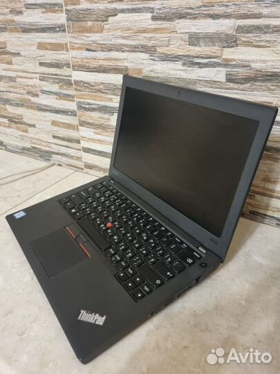 Ноутбук ThinkPad X270 i5-6300U 8GB 256SSD