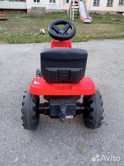 Трактор с прицепом