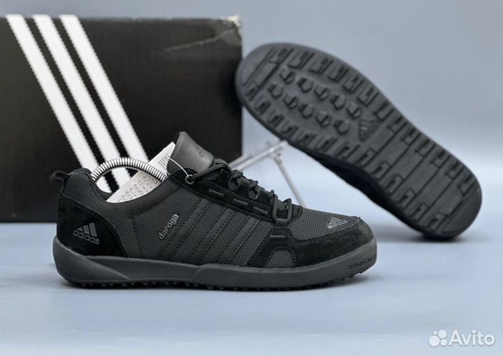 Кроссовки adidas daroga