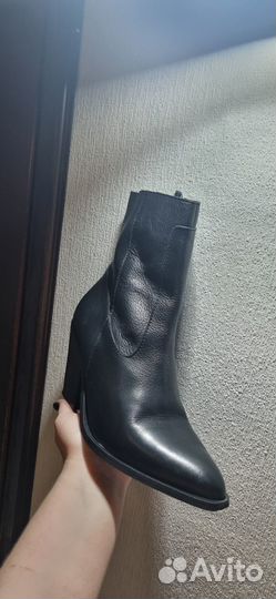 Казаки Mango 39 нат.кожа