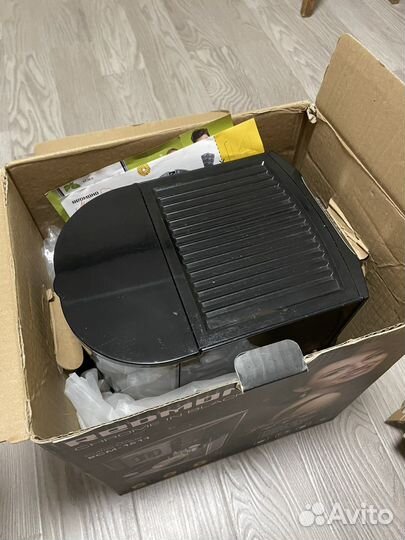 Кофемашина рожковая Redmond