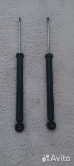 Задний амортизатор