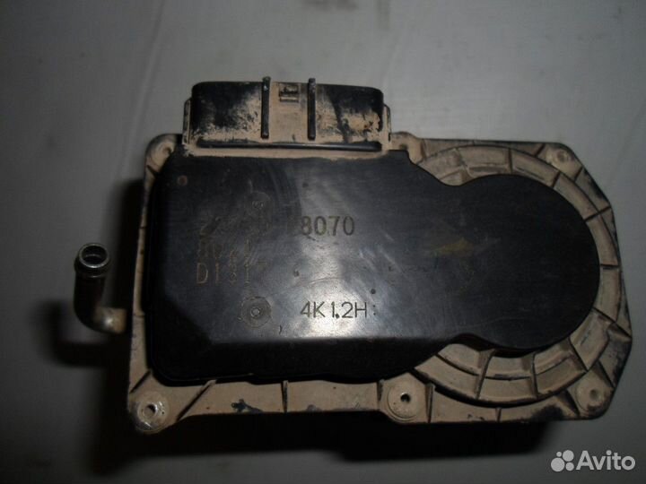 Заслонка дроссельная (Toyota Camry)