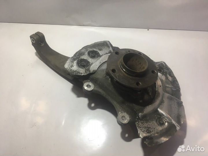 Кулак поворотный передний правый Bmw 5-Series F10