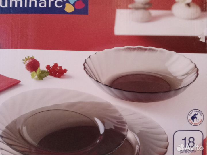 Набор столовой посуды новый