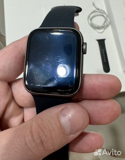 Apple Watch SE 44