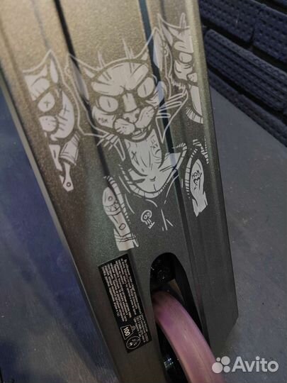 Трюковые и городские самокаты