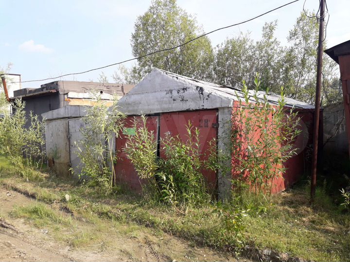 Гараж, > 30 м²