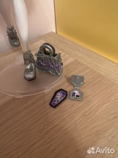 Кукла Монстер Хай Спектра Вондергейс