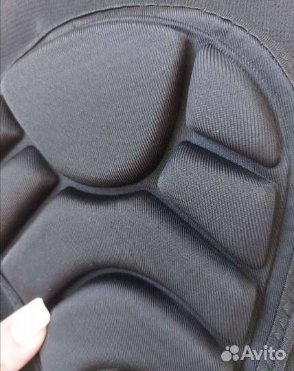 Наколенники