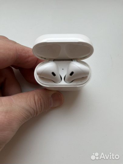 Беспроводные наушники apple airpods 1