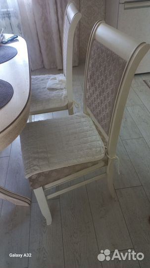 Продам стол и стулья